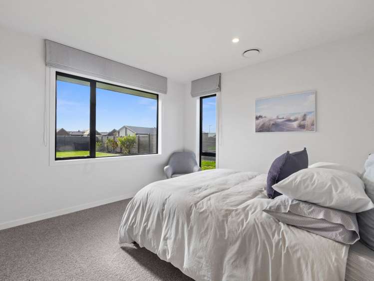 83 Sunline Drive Leamington_17