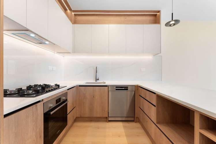 10 Wavecrest Lane Hobsonville_4