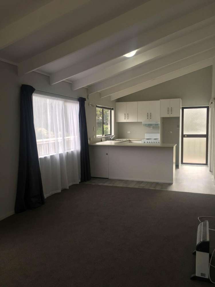 105 Brown Road_0