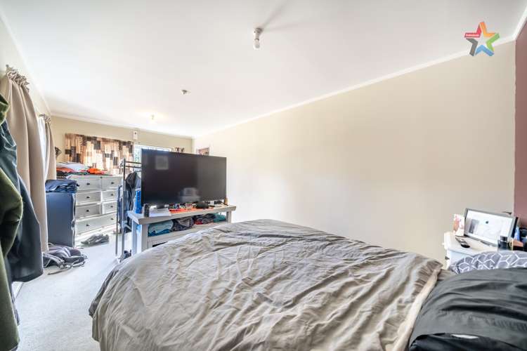 88 Main Road Wainuiomata_14