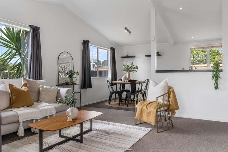 24 Kaitemako Road Welcome Bay_2