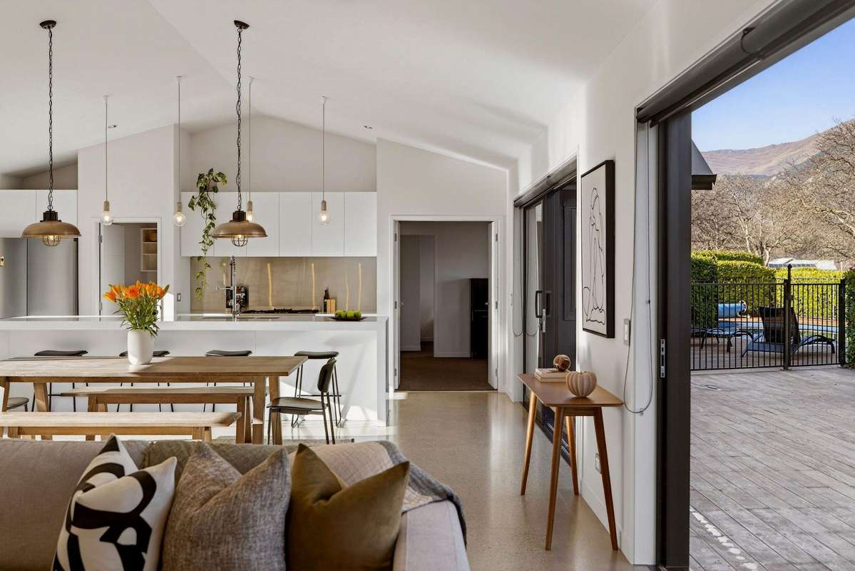 6 Crawford Place, Walnut Grove_3
