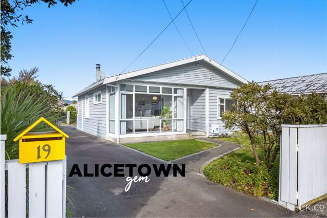CHARMING THREE-BEDROOM GEM