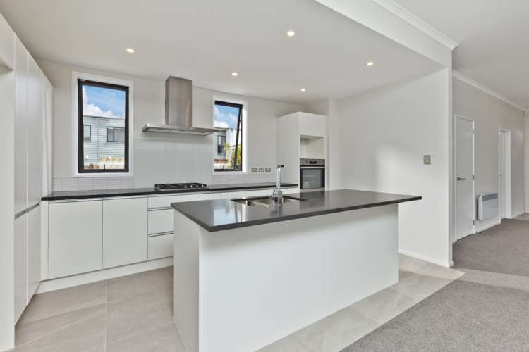 3 Sacred Kingfisher Road Hobsonville_3
