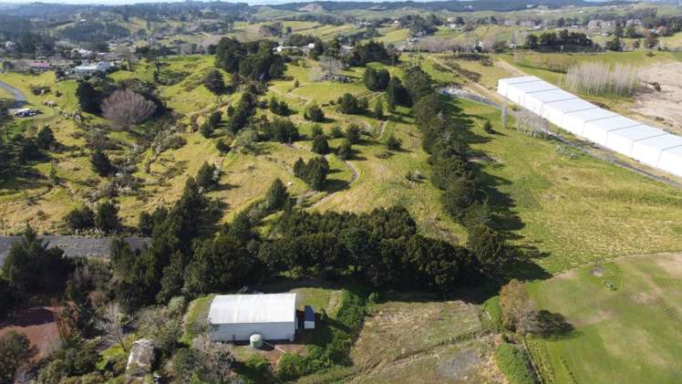 2086 East Coast Road_5