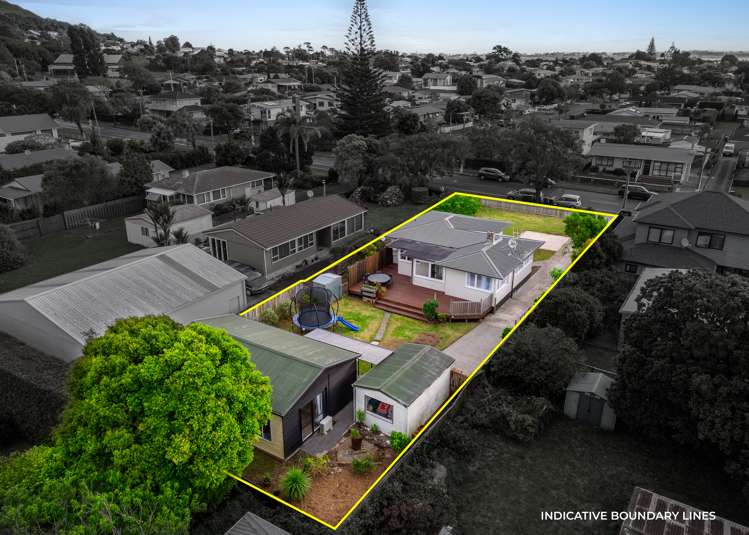 17 Muir Avenue Mangere Bridge_25