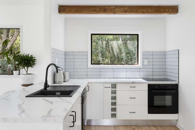 13a Hammond Avenue Hatfields Beach_7