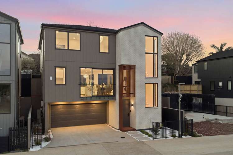 13 Awa Crescent St Johns_11