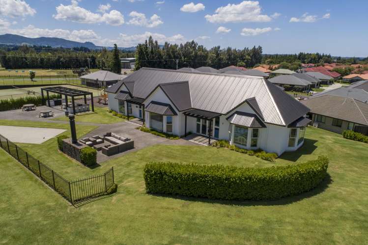 Property Office: 34 Sharp Road Katikati_8