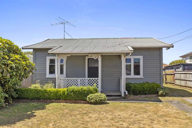 15 Sutherland Avenue Silverstream_15