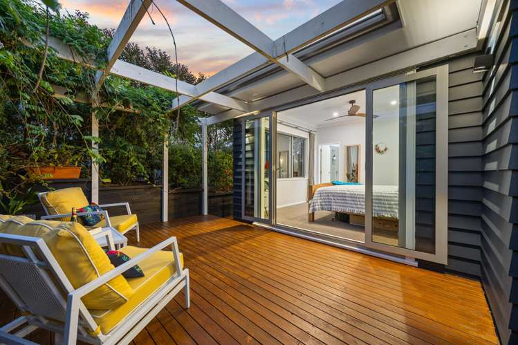 101 Waitakere Road Waitakere_38