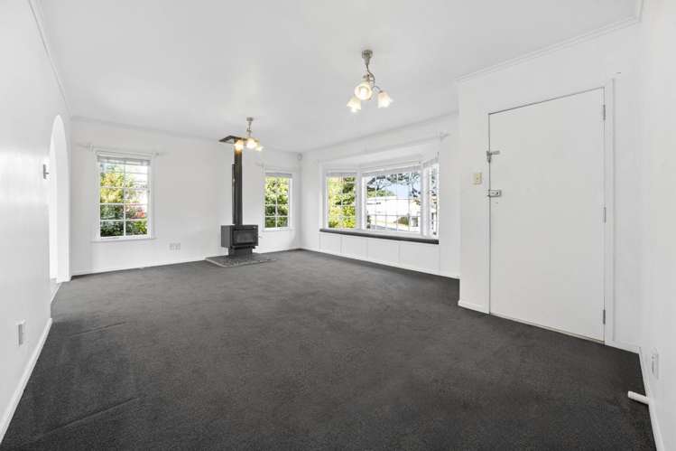 36 Commodore Drive Lynfield_9
