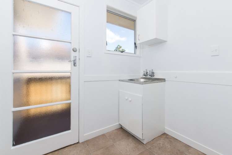 36 Riverpark Crescent Henderson_16