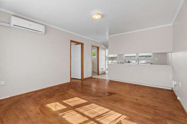 2/6 Shirley Road 10031_2