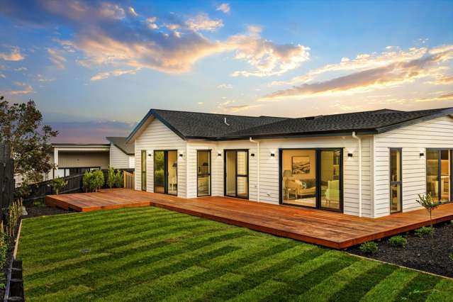 41 Surf View Crescent Red Beach_2