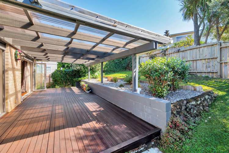 8 Coromandel Crescent Mairangi Bay_40