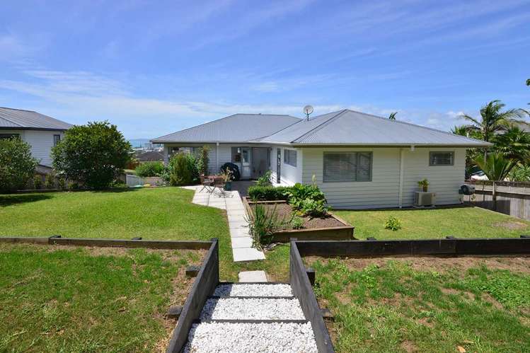 117 Waldorf Crescent Orewa_5