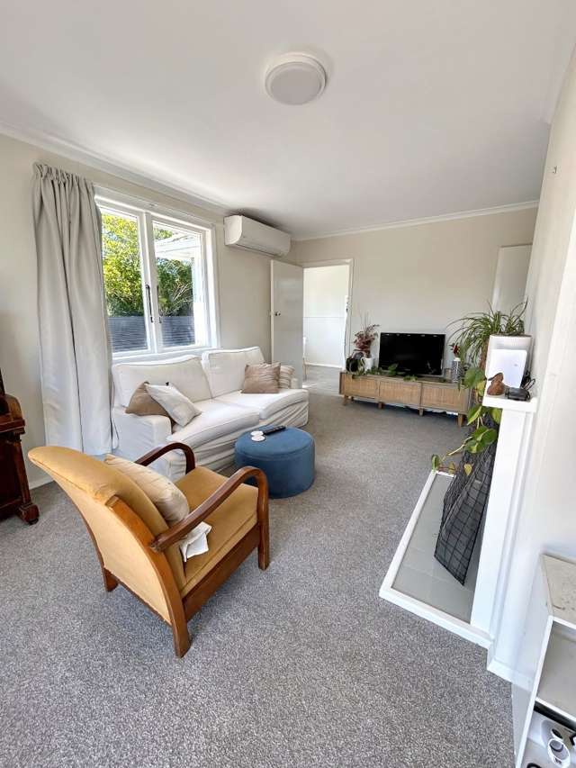 16 Sherwill Street East 10643_4