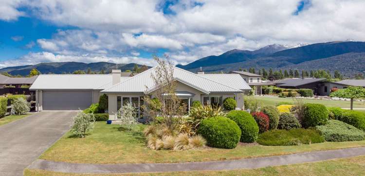 40 Breaksea Street Te Anau_23