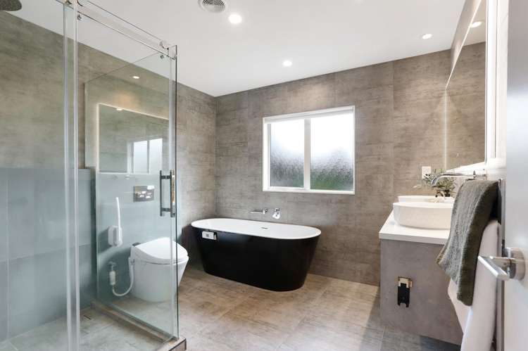 30d Derwent Crescent Titirangi_23