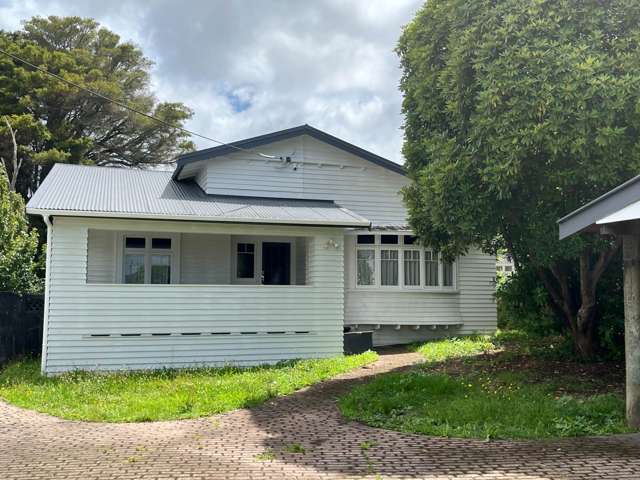 Your Own Private Sanctuary in the Heart of Hen...