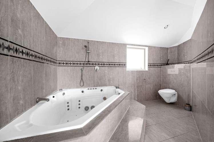 13 San Martin Place Goodwood Heights_37