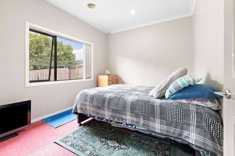 33 Te Puia Drive Aotea_10