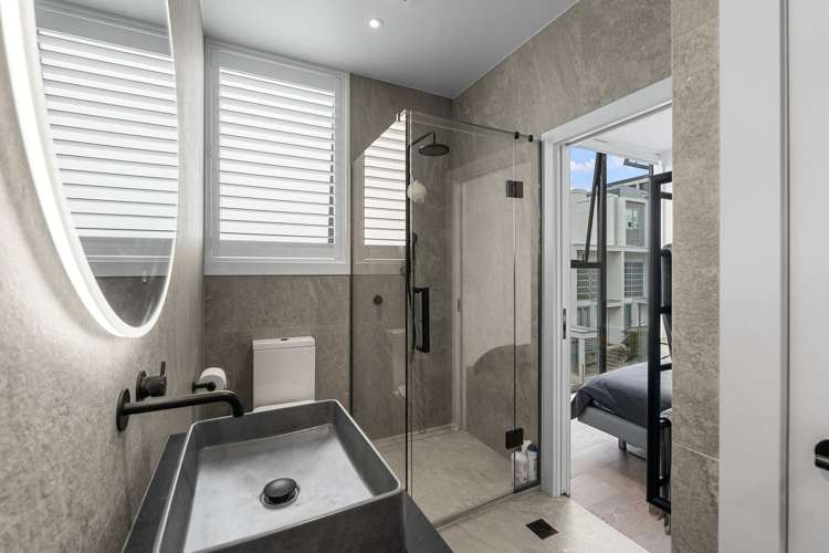 82 Fisher-Point Drive Auckland Central_15