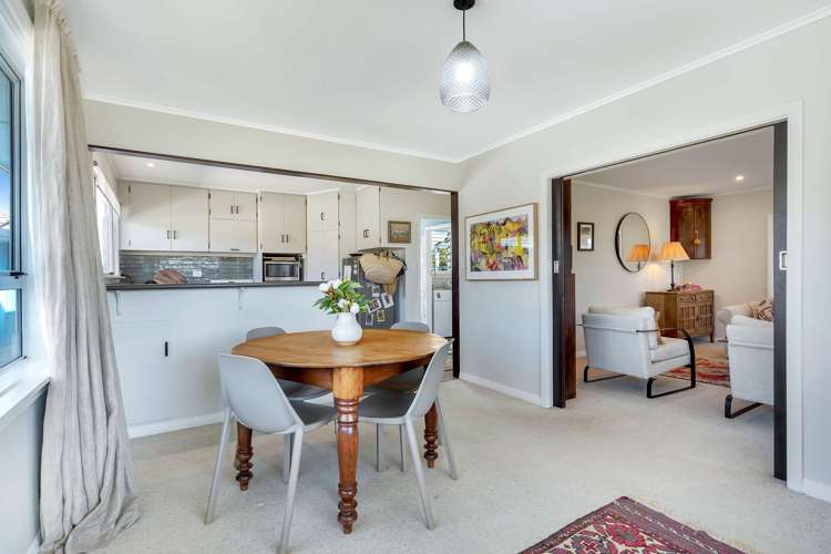 8 Lemari Avenue Stoke_14