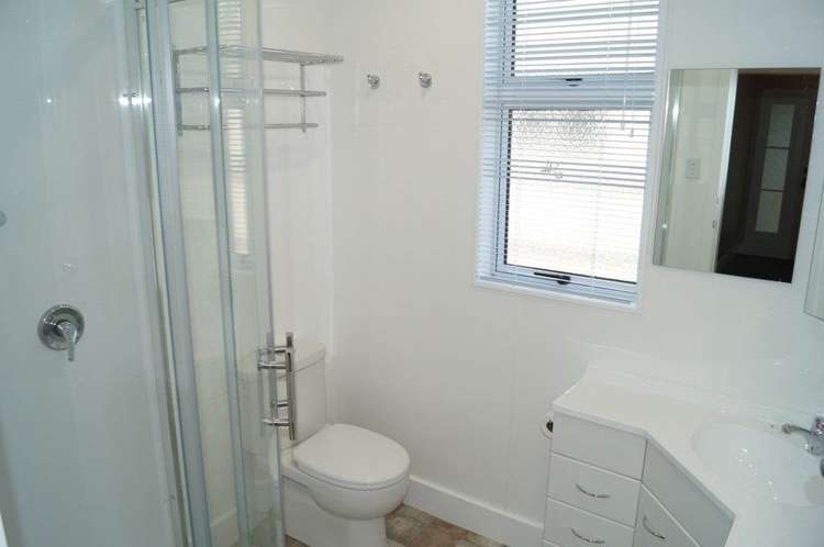 140 Western Springs Road Morningside_13