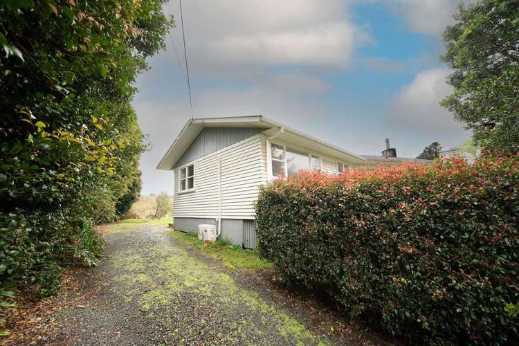 87 Valley Road Hikurangi_16