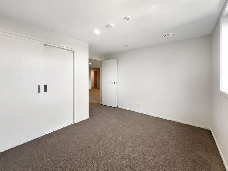 2B/20 Morning Star Place 2798_7