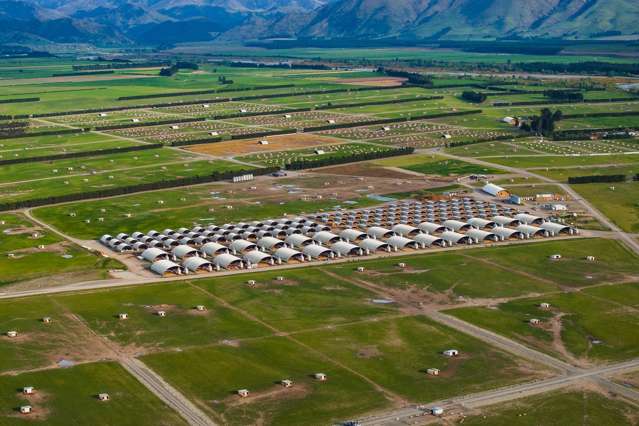 Cross-sector model for selling large agri assets