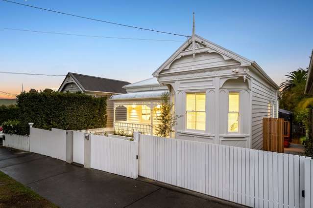 $2.2m Grey Lynn ‘dump’ back on the market after makeover