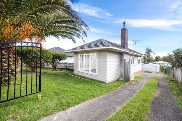 6 Paton Avenue Te Atatu South_1