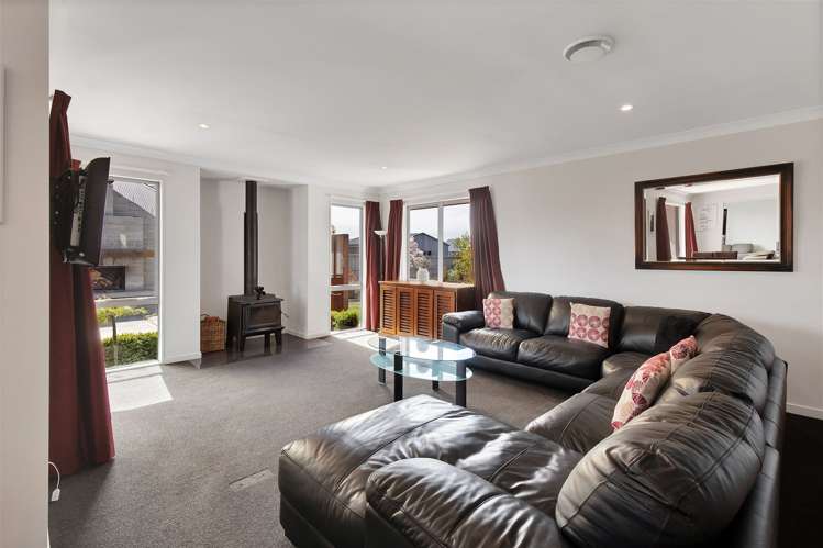 8 Simms Lane West Melton_9