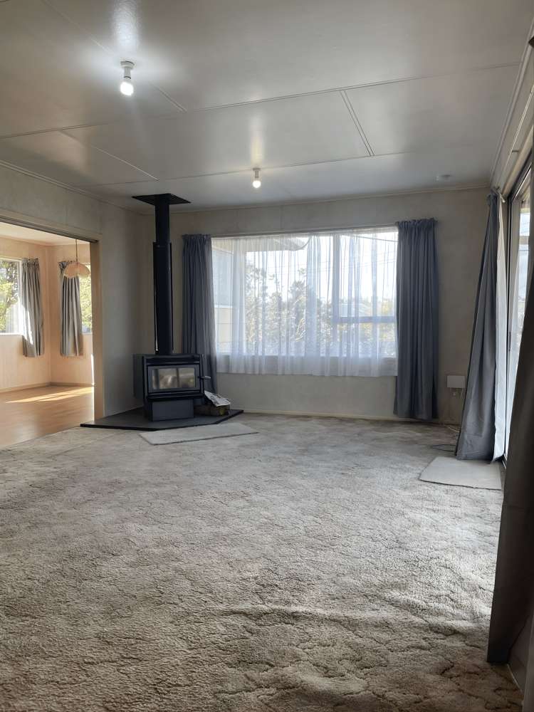 9 William Benton Street Featherston_6