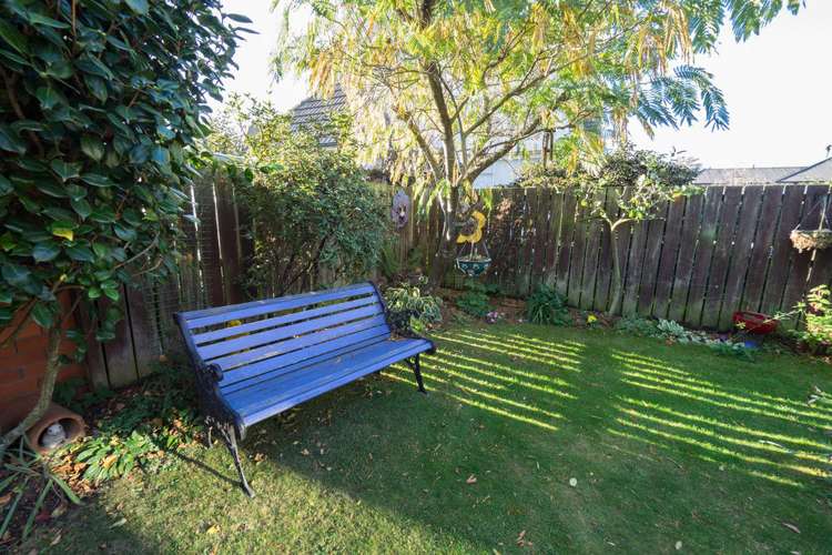 2/47 Oak Grove Ashburton_16