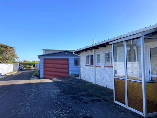 89 D Leslie Street Waitara_2