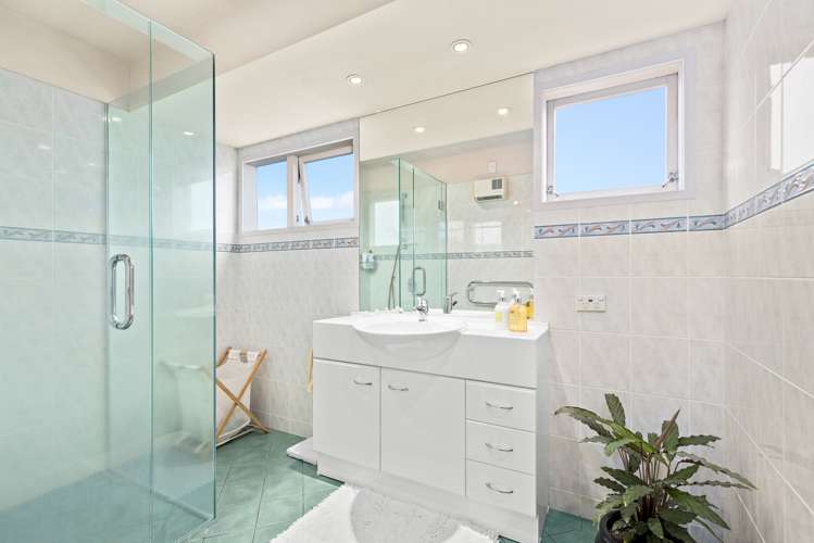 51 Gordon Avenue Forrest Hill_18