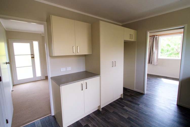 42 Vina Place Massey_11