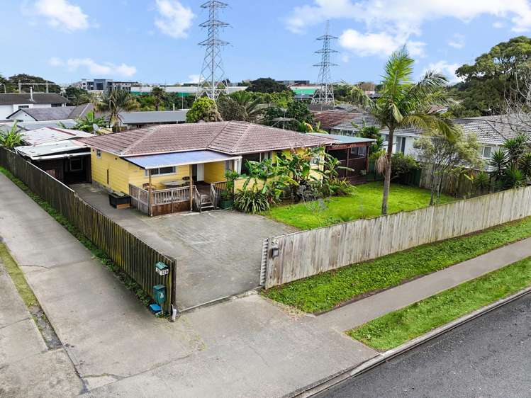 54 Sikkim Crescent Clover Park_18