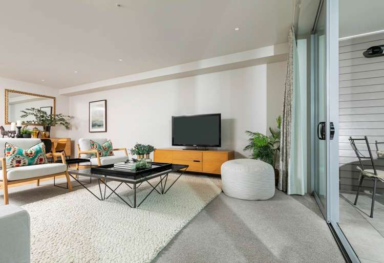 102/585 Beach Road Rothesay Bay_0