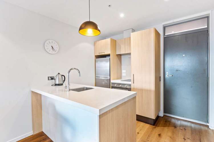 806/5 Howe Street Freemans Bay_11