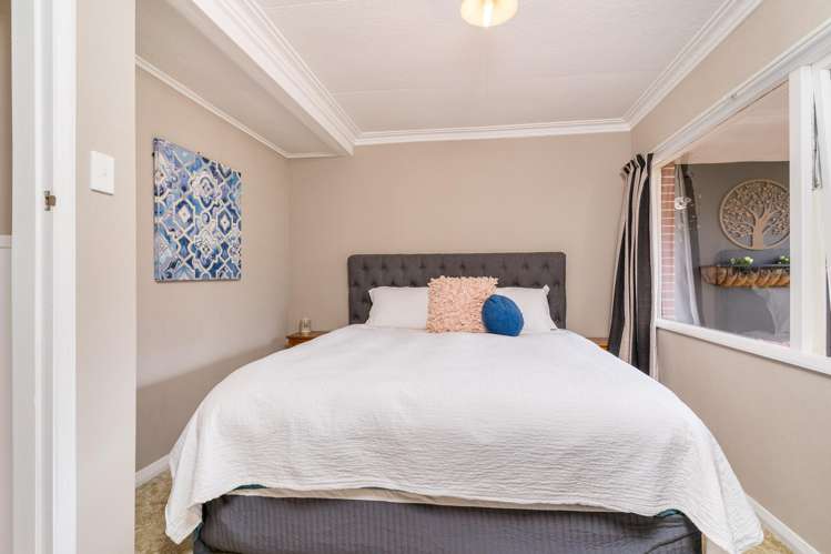 11 Herron Street Brockville_13