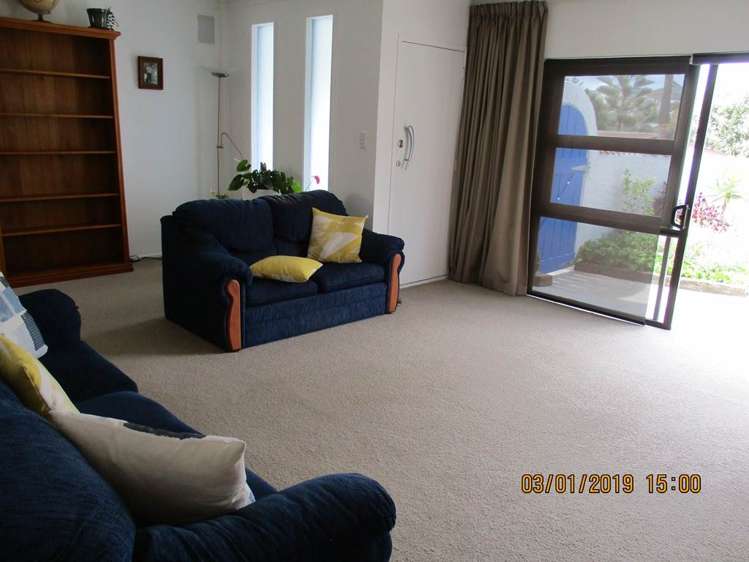 12a Eagle Place Red Beach_3