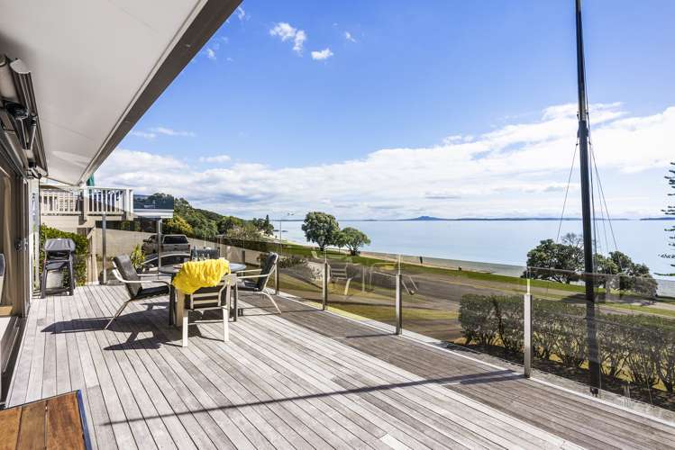 16 Omana Esplanade Maraetai_10