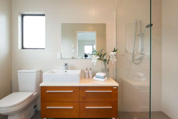 65 Wharf Road Te Atatu Peninsula_18