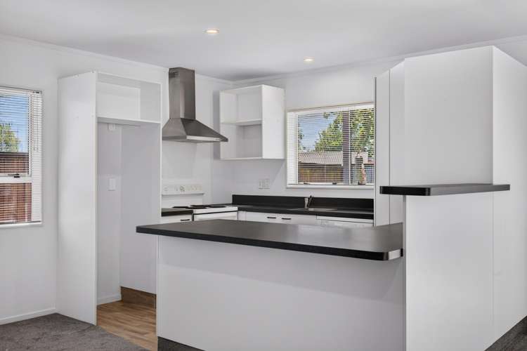 58B Whiting Crescent Greenmeadows_9