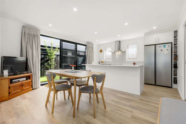 65 Trewern Avenue Chartwell_4